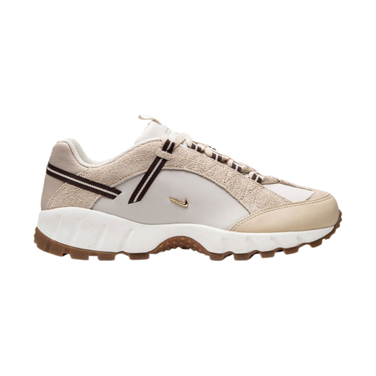Nike Air Humara LX x Jacquemus