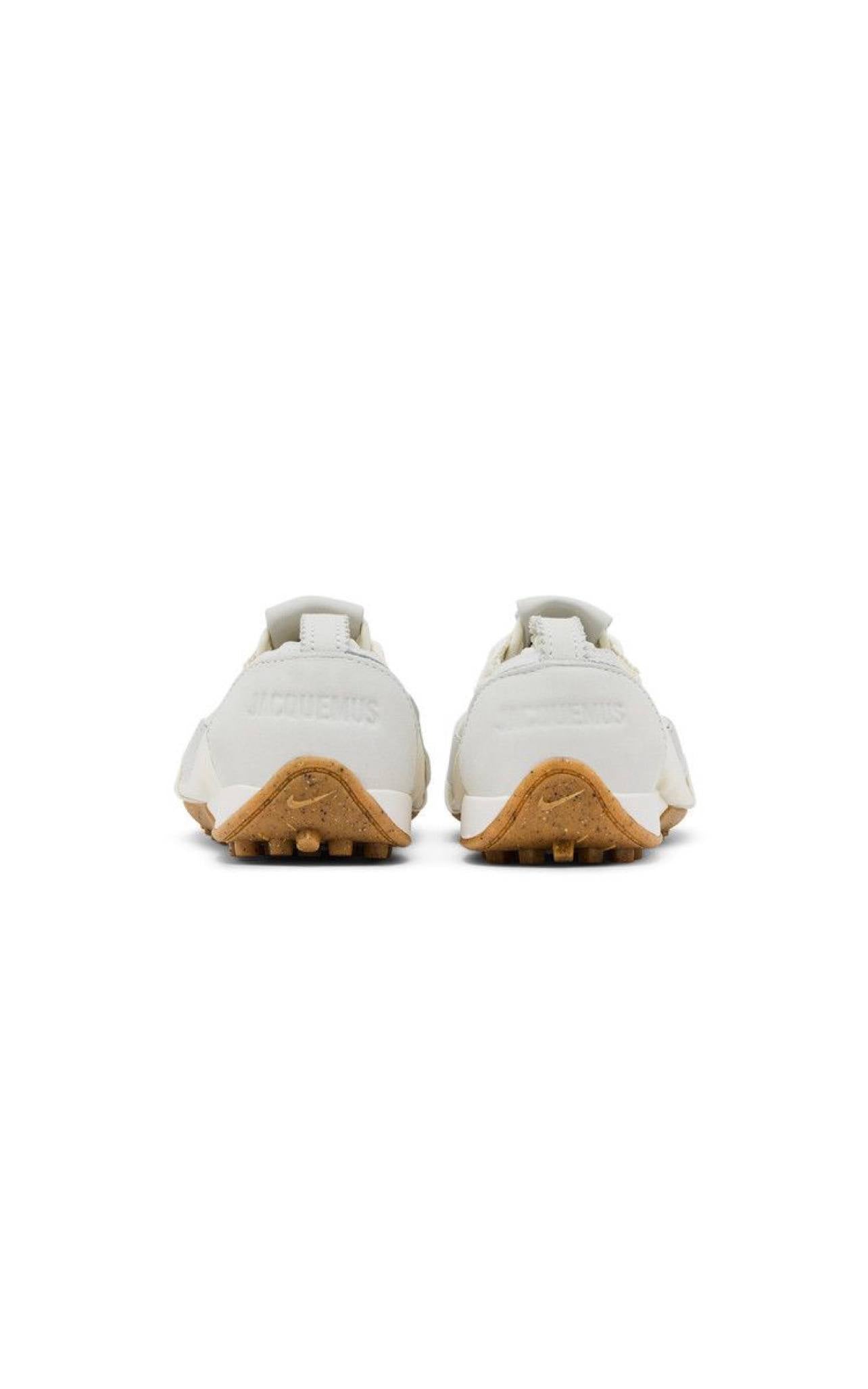Nike Moon Shoe SP
Jacquemus Soft Pearl