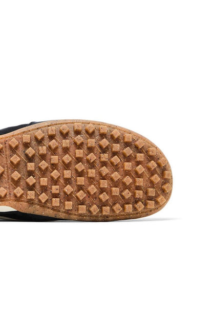 Nike Moon Shoe SP
Jacquemus Off Noir