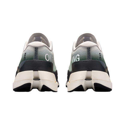 On Running Cloudboom Max White Black