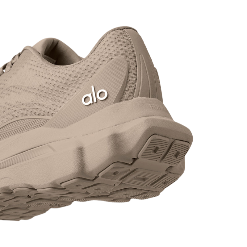Alo Runner Gravel